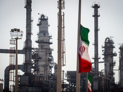بازگشت زیرپوستی ایران به بازار نفت/ چشم‌انداز اقتصادی جهان تغییر کرد