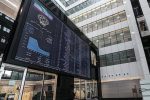 بورس همچنان قرمز