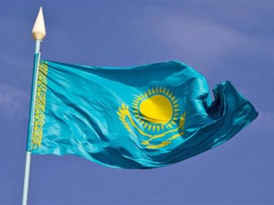 قزاقستان از یک مسیر جدید صادرات نفت استفاده میکند