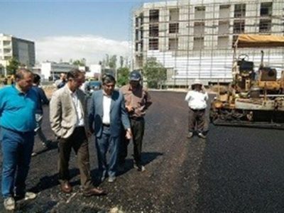 نیکزاد: تأمین قیر تهاتری برای محلات ۱۳ گانه اردبیل در دست اقدام است