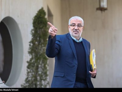 وزیر نفت: در ۲ پالایشگاه دیگر تولید مازوت نخواهیم داشت/ تکمیل طرح توسعه میدان گازی کیش