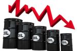 نفت در سراشیبی کاهش قیمت ماند