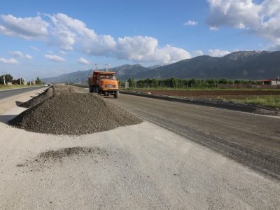 سه طرح راه سازی شهرستان بروجرد در حال اجراست