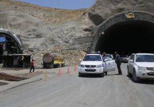 اجرای عملیات عمرانی در جاده کرج – چالوس همزمان با تردد خودروها