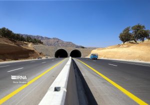 آزاد راه اصفهان _ شیراز ، نخستین تجربه روسازی بتنی در آزادراه های کشور