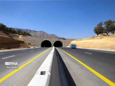 آزاد راه اصفهان _ شیراز ، نخستین تجربه روسازی بتنی در آزادراه های کشور