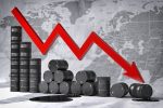 افت اندک قیمت جهانی نفت