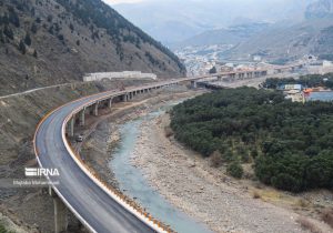 باز شدن گره دیگر از ترافیک تهران- گیلان/ قطعه پایانی آزادراه قزوین- رشت بهره‌برداری شد