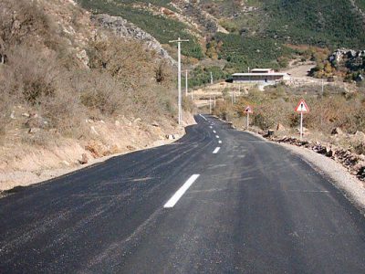 آسفالت ۳۱۷ کیلومتر راه روستایی در کردستان