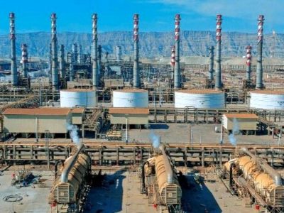 تولید بنزین در پالایشگاه نفت تهران