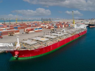 بهبود تراز تجاری چگونه به بازار ارز کمک میکند؟