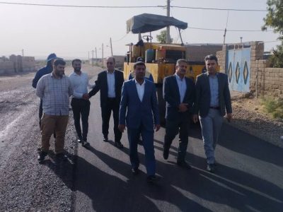 کار آسفالت معابر چهار روستای دهلران آغاز شد