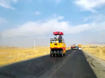 پیشرفت ۵۲ درصدی پروژه آسفالتریزی ایرانشهر