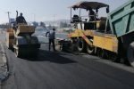 عملیات اجرای آسفالت در ۸ روستای شهرستان ایلام آغاز شد
