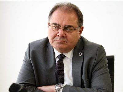 باید برای آینده اقتصاد ایران، سیاست درهای باز را اجرا کنیم