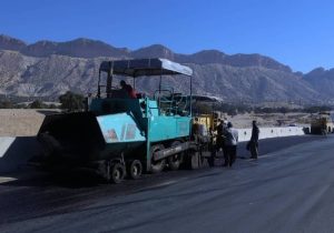 آغاز بهسازی و روکش آسفالت محور ایلام – چوار – ایوان