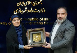 نشست هیئتمدیره انجمن قیر ایران با وزیر راه و شهرسازی؛ دستور تشکیل کارگروه تهاتر ارز و مرکز نوآوری قیر صادر شد