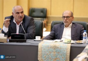 رفع تعهد ارزی بر مبنای یک منطق درست انجام نمی‌شود | افزایش ۱۰۰ درصدی صادرات با بازنگری در سیاست‌های ارزی ممکن می‌شود