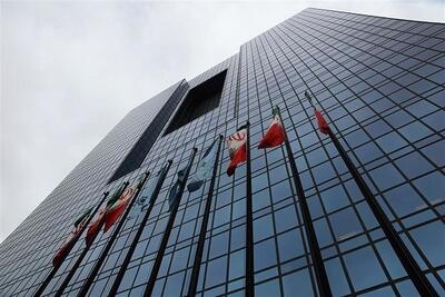 فروش ارز صادرکنندگان فولاد و نفت در «تالار دوم» آزاد شد