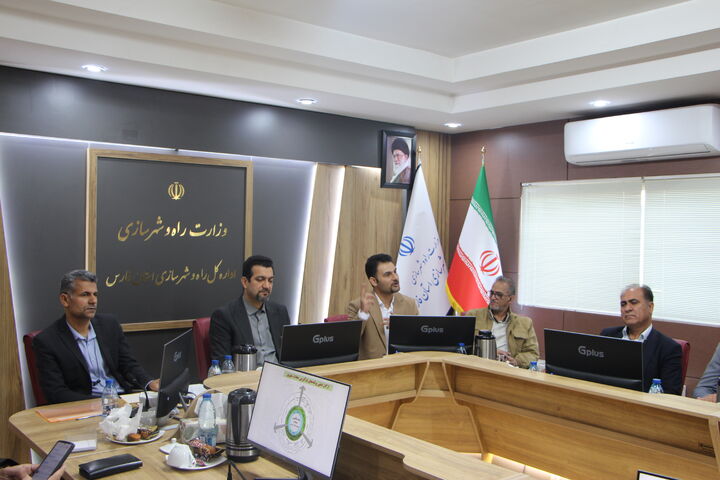 توسعه محلهمحور و تقویت همکاری شهرداریها و راه و شهرسازی، محور نشست بازآفرینی شهری فارس توسعه محلهمحور و تقویت همکاری شهرداریها و راه و شهرسازی، محور نشست بازآفرینی شهری فارس