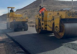 بهسازی و آسفالت راه ۲۰ روستای بوکان