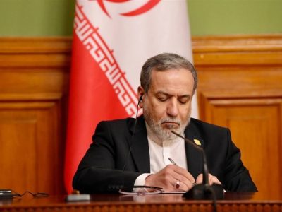 کاهش 8 دلاری قیمت نفت پس از اعلام باز بودن تنگه هرمز