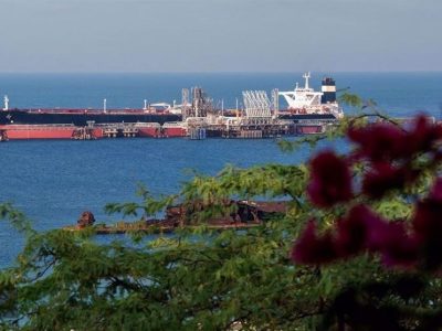 کاهش واردات نفت چین مانع جهش قیمت برنت به بالای 100 دلار شد