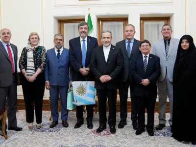 دیدار جمعی از سفرای کشورهای آمریکای لاتین مقیم تهران با وزیر امور خارجه