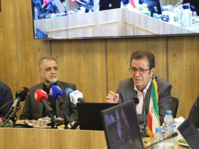 فعالان اقتصادی خراسان رضوی چهار میلیارد دلار تعهد ارزی نزد بانکها دارند