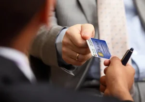 دستگیری اعضا شبکه باند کارتهای اجارهای که باعث۷ میلیارد یورو عدم ایفای تعهدات ارزی